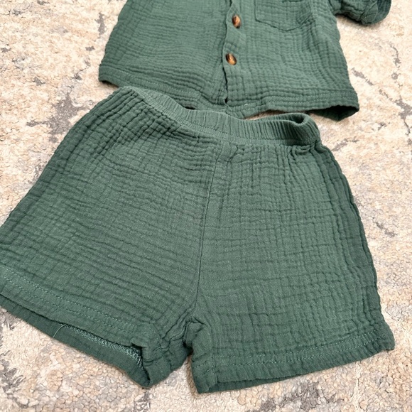 Baby boy clothes bundle 🦖 - Picture 3 of 5